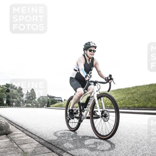 21.06.2026 - 29. Vierlanden-Triathlon H.Heesch http://msf.ph/oto/9854693 21.06.2026 10:31:45 Radfahren 123, 1357 meine-sportfotos.de