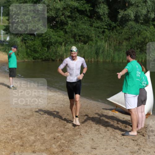 21.06.2026 - 29. Vierlanden-Triathlon Andreas Tolksdorf http://msf.ph/oto/9854716 21.06.2026 08:49:32 Schwimmen 153, 187 meine-sportfotos.de