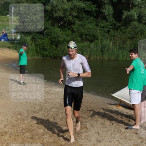 21.06.2026 - 29. Vierlanden-Triathlon Andreas Tolksdorf http://msf.ph/oto/9854736 21.06.2026 08:49:33 Schwimmen 153, 187 meine-sportfotos.de