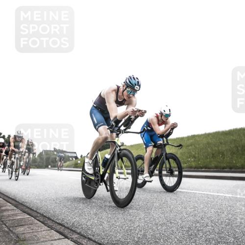 21.06.2026 - 29. Vierlanden-Triathlon H.Heesch http://msf.ph/oto/9854742 21.06.2026 12:06:10 Radfahren 264, 706, 829, 913, 919, 941, 954, 956, 957, 963, 965, 966, 972, 975 meine-sportfotos.de