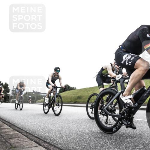 21.06.2026 - 29. Vierlanden-Triathlon H.Heesch http://msf.ph/oto/9854753 21.06.2026 12:06:11 Radfahren 264, 706, 752, 829, 913, 919, 941, 954, 956, 957, 965, 972, 975 meine-sportfotos.de