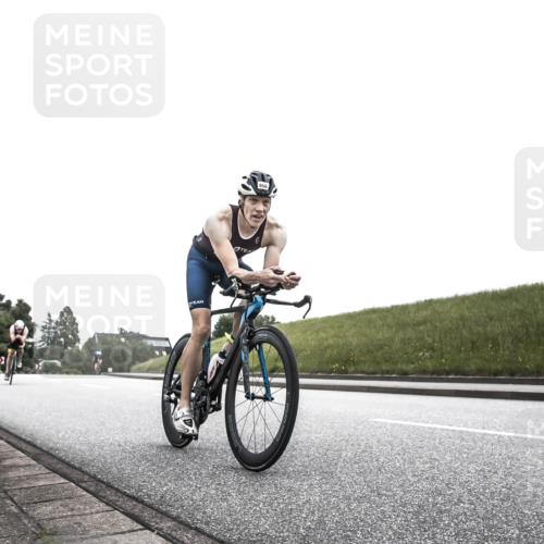 21.06.2026 - 29. Vierlanden-Triathlon H.Heesch http://msf.ph/oto/9854764 21.06.2026 12:06:12 Radfahren 264, 706, 752, 829, 913, 919, 941, 954, 956, 957, 965, 972, 975 meine-sportfotos.de