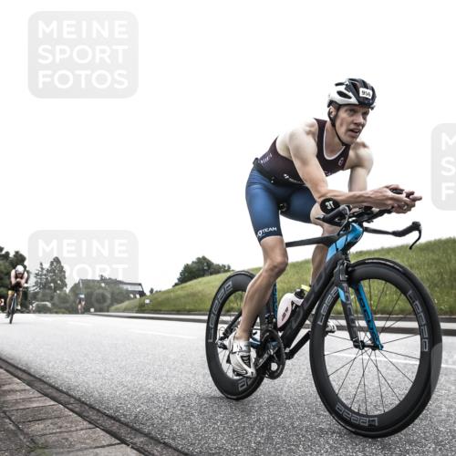 21.06.2026 - 29. Vierlanden-Triathlon H.Heesch http://msf.ph/oto/9854765 21.06.2026 12:06:12 Radfahren 264, 706, 752, 829, 913, 919, 941, 954, 956, 957, 965, 972, 975 meine-sportfotos.de