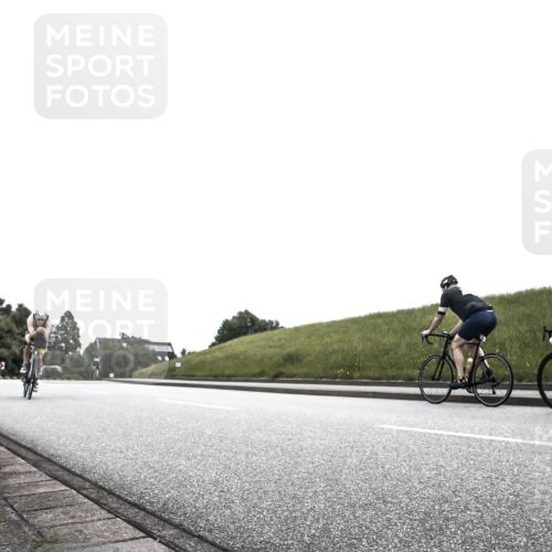 21.06.2026 - 29. Vierlanden-Triathlon H.Heesch http://msf.ph/oto/9854772 21.06.2026 12:06:12 Radfahren 264, 706, 752, 829, 913, 919, 941, 954, 956, 957, 965, 972, 975 meine-sportfotos.de
