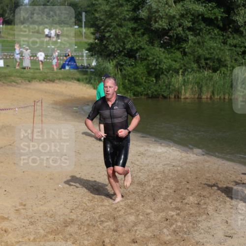 21.06.2026 - 29. Vierlanden-Triathlon Andreas Tolksdorf http://msf.ph/oto/9854773 21.06.2026 08:49:43 Schwimmen 153 meine-sportfotos.de