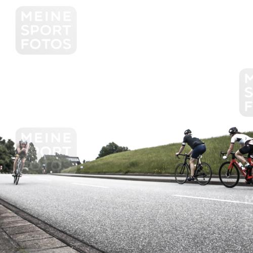 21.06.2026 - 29. Vierlanden-Triathlon H.Heesch http://msf.ph/oto/9854774 21.06.2026 12:06:12 Radfahren 264, 706, 752, 829, 913, 919, 941, 954, 956, 957, 965, 972, 975 meine-sportfotos.de
