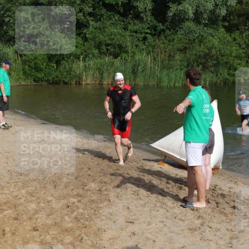 21.06.2026 - 29. Vierlanden-Triathlon Andreas Tolksdorf http://msf.ph/oto/9854775 21.06.2026 08:49:58 Schwimmen 48, 52 meine-sportfotos.de