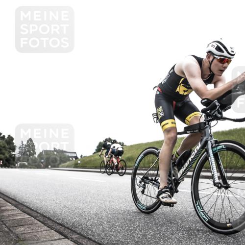21.06.2026 - 29. Vierlanden-Triathlon H.Heesch http://msf.ph/oto/9854779 21.06.2026 12:06:13 Radfahren 264, 752, 829, 913, 919, 941, 956, 965, 972, 975 meine-sportfotos.de