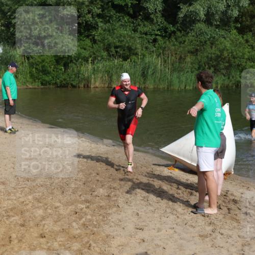 21.06.2026 - 29. Vierlanden-Triathlon Andreas Tolksdorf http://msf.ph/oto/9854784 21.06.2026 08:49:58 Schwimmen 48, 52 meine-sportfotos.de