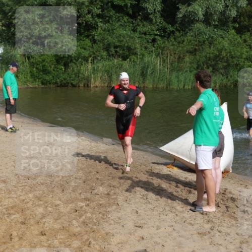 21.06.2026 - 29. Vierlanden-Triathlon Andreas Tolksdorf http://msf.ph/oto/9854786 21.06.2026 08:49:58 Schwimmen 48, 52 meine-sportfotos.de