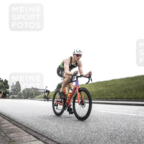 21.06.2026 - 29. Vierlanden-Triathlon H.Heesch http://msf.ph/oto/9854799 21.06.2026 12:06:29 Radfahren 754, 833, 909, 920, 970, 971 meine-sportfotos.de