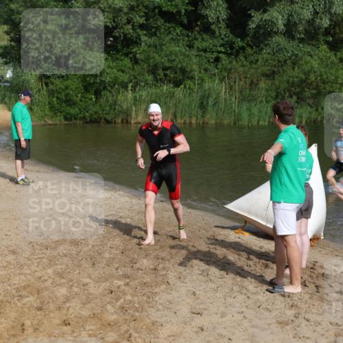 21.06.2026 - 29. Vierlanden-Triathlon Andreas Tolksdorf http://msf.ph/oto/9854805 21.06.2026 08:49:58 Schwimmen 48, 52 meine-sportfotos.de