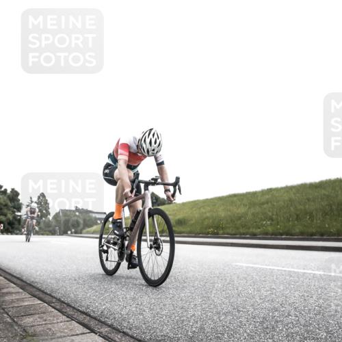 21.06.2026 - 29. Vierlanden-Triathlon H.Heesch http://msf.ph/oto/9854814 21.06.2026 12:06:44 Radfahren 786, 834, 856, 861, 914, 947, 951 meine-sportfotos.de
