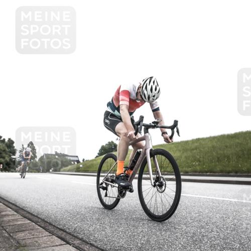 21.06.2026 - 29. Vierlanden-Triathlon H.Heesch http://msf.ph/oto/9854816 21.06.2026 12:06:44 Radfahren 786, 834, 856, 861, 914, 947, 951 meine-sportfotos.de