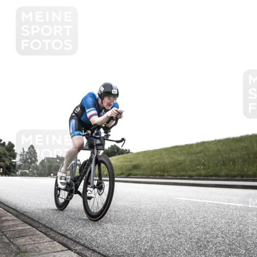 21.06.2026 - 29. Vierlanden-Triathlon H.Heesch http://msf.ph/oto/9854823 21.06.2026 12:06:50 Radfahren 281, 771, 834, 856, 861, 889, 911, 914, 974 meine-sportfotos.de