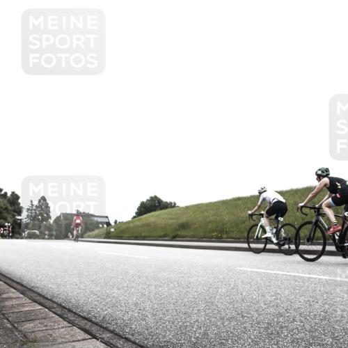 21.06.2026 - 29. Vierlanden-Triathlon H.Heesch http://msf.ph/oto/9854836 21.06.2026 12:06:53 Radfahren 281, 739, 847, 889, 911, 974 meine-sportfotos.de