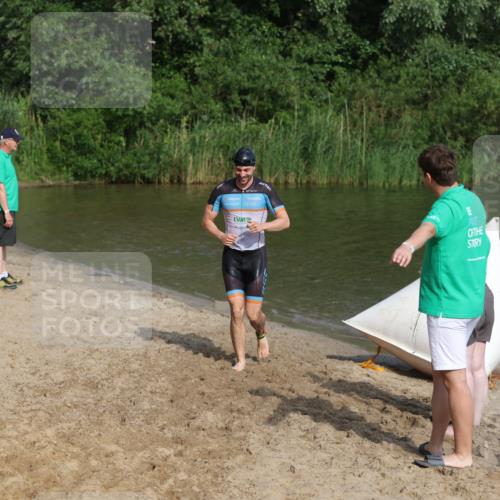21.06.2026 - 29. Vierlanden-Triathlon Andreas Tolksdorf http://msf.ph/oto/9854841 21.06.2026 08:50:03 Schwimmen 48, 52, 139 meine-sportfotos.de