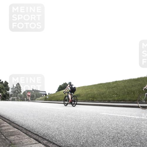 21.06.2026 - 29. Vierlanden-Triathlon H.Heesch http://msf.ph/oto/9854842 21.06.2026 12:06:54 Radfahren 739, 769, 847, 889, 974 meine-sportfotos.de