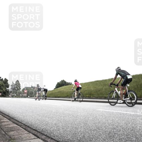 21.06.2026 - 29. Vierlanden-Triathlon H.Heesch http://msf.ph/oto/9854848 21.06.2026 12:06:54 Radfahren 739, 769, 847, 889, 974 meine-sportfotos.de