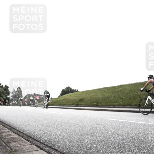 21.06.2026 - 29. Vierlanden-Triathlon H.Heesch http://msf.ph/oto/9854849 21.06.2026 12:06:56 Radfahren 638, 739, 769, 847, 889, 910, 946, 953 meine-sportfotos.de