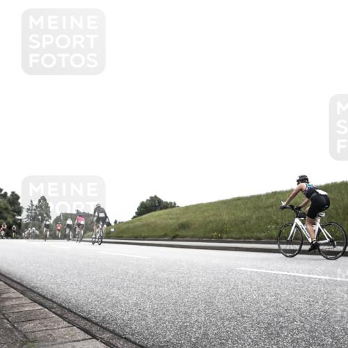 21.06.2026 - 29. Vierlanden-Triathlon H.Heesch http://msf.ph/oto/9854851 21.06.2026 12:06:56 Radfahren 638, 739, 769, 847, 889, 910, 946, 953 meine-sportfotos.de