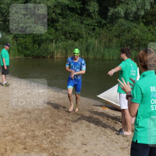 21.06.2026 - 29. Vierlanden-Triathlon Andreas Tolksdorf http://msf.ph/oto/9854885 21.06.2026 08:50:11 Schwimmen 52, 115, 139 meine-sportfotos.de
