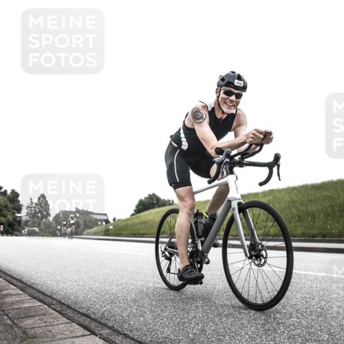 21.06.2026 - 29. Vierlanden-Triathlon H.Heesch http://msf.ph/oto/9854887 21.06.2026 12:07:05 Radfahren 712, 768 meine-sportfotos.de