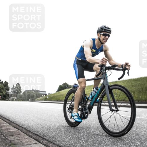 21.06.2026 - 29. Vierlanden-Triathlon H.Heesch http://msf.ph/oto/9854890 21.06.2026 12:07:15 Radfahren 634, 668, 950 meine-sportfotos.de