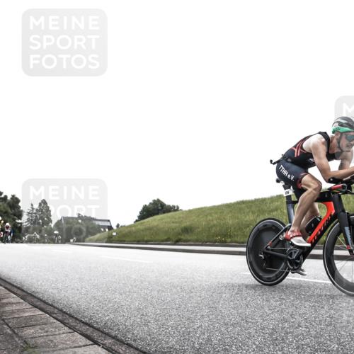 21.06.2026 - 29. Vierlanden-Triathlon H.Heesch http://msf.ph/oto/9854911 21.06.2026 12:07:27 Radfahren 790, 912, 926, 933, 934, 935, 962, 967 meine-sportfotos.de