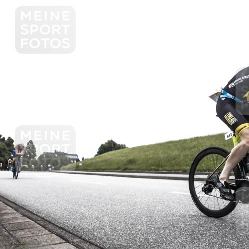 21.06.2026 - 29. Vierlanden-Triathlon H.Heesch http://msf.ph/oto/9854915 21.06.2026 12:07:29 Radfahren 670, 757, 908, 912, 924, 926, 933, 934, 938 meine-sportfotos.de