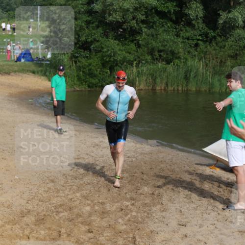21.06.2026 - 29. Vierlanden-Triathlon Andreas Tolksdorf http://msf.ph/oto/9854931 21.06.2026 08:50:17 Schwimmen 25, 115, 156 meine-sportfotos.de