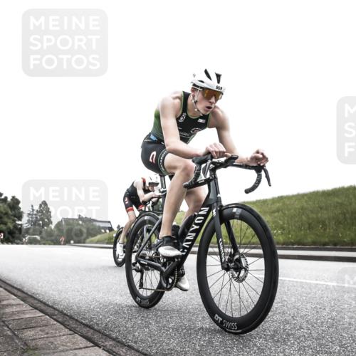 21.06.2026 - 29. Vierlanden-Triathlon H.Heesch http://msf.ph/oto/9854932 21.06.2026 12:07:36 Radfahren 670, 757, 822, 921, 925, 928, 938, 969 meine-sportfotos.de