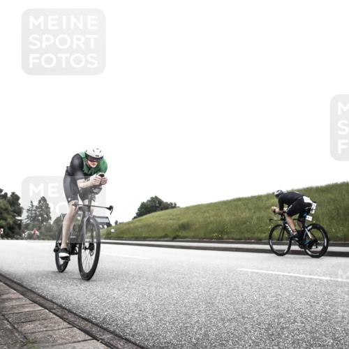 21.06.2026 - 29. Vierlanden-Triathlon H.Heesch http://msf.ph/oto/9854938 21.06.2026 12:07:39 Radfahren 822, 860, 928 meine-sportfotos.de