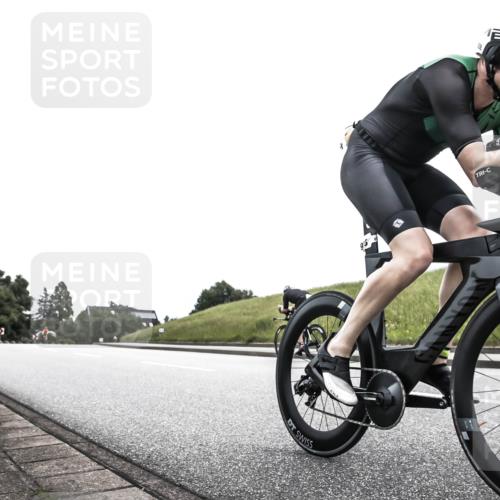 21.06.2026 - 29. Vierlanden-Triathlon H.Heesch http://msf.ph/oto/9854943 21.06.2026 12:07:39 Radfahren 822, 860, 928 meine-sportfotos.de