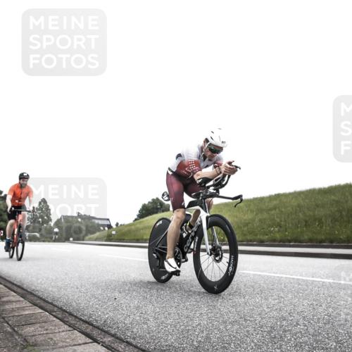 21.06.2026 - 29. Vierlanden-Triathlon H.Heesch http://msf.ph/oto/9854948 21.06.2026 12:07:48 Radfahren 748, 816, 871, 977 meine-sportfotos.de