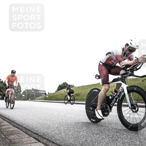 21.06.2026 - 29. Vierlanden-Triathlon H.Heesch http://msf.ph/oto/9854950 21.06.2026 12:07:48 Radfahren 748, 816, 871, 977 meine-sportfotos.de
