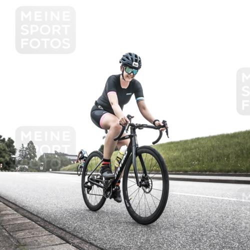 21.06.2026 - 29. Vierlanden-Triathlon H.Heesch http://msf.ph/oto/9854965 21.06.2026 12:08:04 Radfahren 674, 682, 884, 895, 907, 922, 945, 960 meine-sportfotos.de