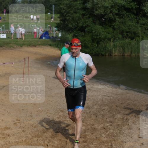 21.06.2026 - 29. Vierlanden-Triathlon Andreas Tolksdorf http://msf.ph/oto/9854966 21.06.2026 08:50:19 Schwimmen 25, 115, 156 meine-sportfotos.de