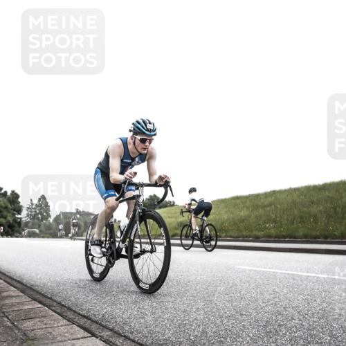 21.06.2026 - 29. Vierlanden-Triathlon H.Heesch http://msf.ph/oto/9854974 21.06.2026 12:08:08 Radfahren 884, 907, 981 meine-sportfotos.de