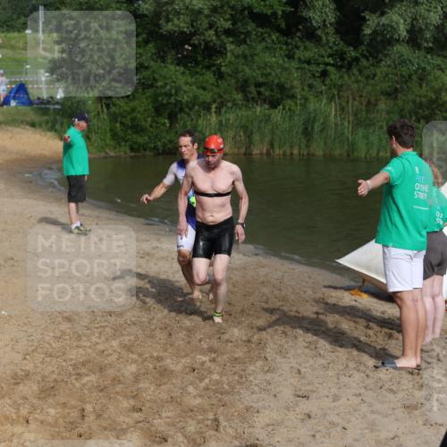 21.06.2026 - 29. Vierlanden-Triathlon Andreas Tolksdorf http://msf.ph/oto/9854981 21.06.2026 08:50:25 Schwimmen 25, 101, 156 meine-sportfotos.de