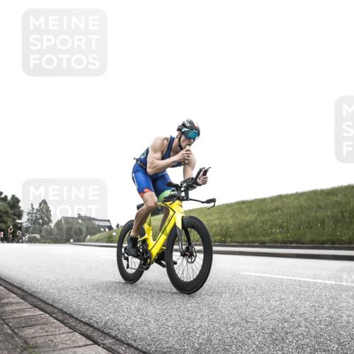 21.06.2026 - 29. Vierlanden-Triathlon H.Heesch http://msf.ph/oto/9854982 21.06.2026 12:08:17 Radfahren 854, 865, 916, 936, 948, 973 meine-sportfotos.de