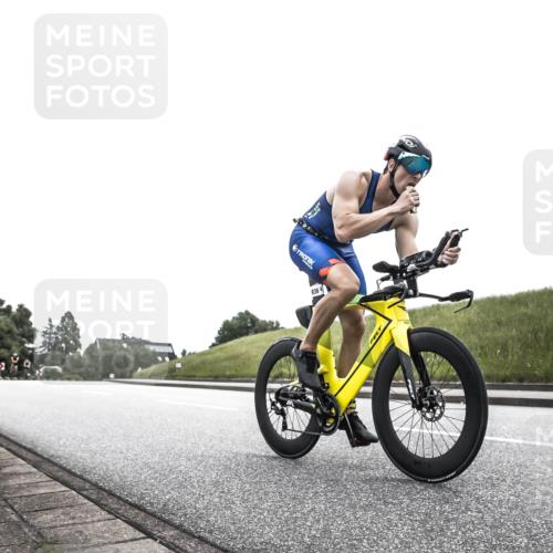 21.06.2026 - 29. Vierlanden-Triathlon H.Heesch http://msf.ph/oto/9854984 21.06.2026 12:08:17 Radfahren 854, 865, 916, 936, 948, 973 meine-sportfotos.de