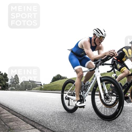 21.06.2026 - 29. Vierlanden-Triathlon H.Heesch http://msf.ph/oto/9854987 21.06.2026 12:08:20 Radfahren 793, 854, 865, 916, 936, 948, 949 meine-sportfotos.de