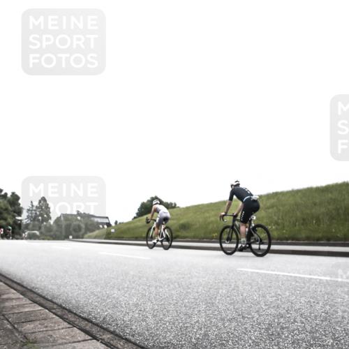 21.06.2026 - 29. Vierlanden-Triathlon H.Heesch http://msf.ph/oto/9855000 21.06.2026 12:09:14 Radfahren 883 meine-sportfotos.de