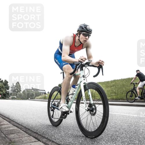 21.06.2026 - 29. Vierlanden-Triathlon H.Heesch http://msf.ph/oto/9855002 21.06.2026 12:09:30 Radfahren 872, 961 meine-sportfotos.de