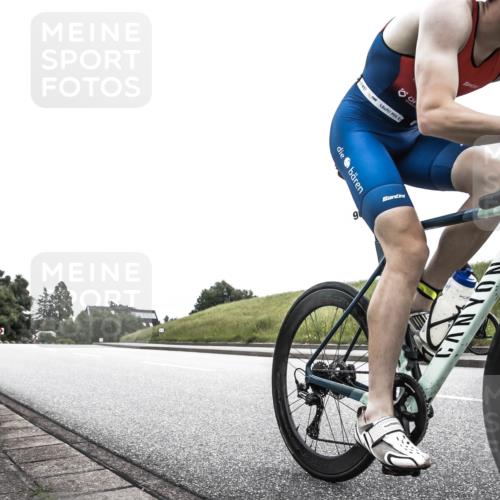 21.06.2026 - 29. Vierlanden-Triathlon H.Heesch http://msf.ph/oto/9855003 21.06.2026 12:09:30 Radfahren 872, 961 meine-sportfotos.de