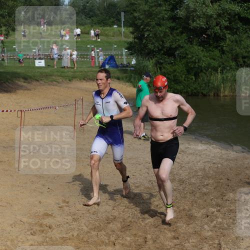 21.06.2026 - 29. Vierlanden-Triathlon Andreas Tolksdorf http://msf.ph/oto/9855004 21.06.2026 08:50:26 Schwimmen 25, 101, 156 meine-sportfotos.de