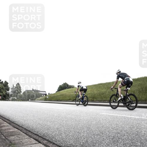 21.06.2026 - 29. Vierlanden-Triathlon H.Heesch http://msf.ph/oto/9855009 21.06.2026 12:10:11 Radfahren 650 meine-sportfotos.de