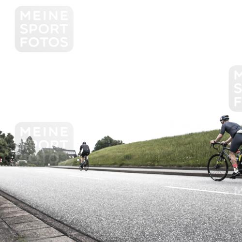 21.06.2026 - 29. Vierlanden-Triathlon H.Heesch http://msf.ph/oto/9855012 21.06.2026 12:10:28 Radfahren 880 meine-sportfotos.de