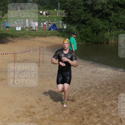 21.06.2026 - 29. Vierlanden-Triathlon Andreas Tolksdorf http://msf.ph/oto/9855029 21.06.2026 08:50:38 Schwimmen 101, 163 meine-sportfotos.de